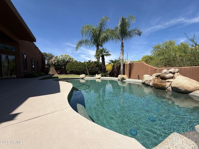 11374 E DALE Lane, Scottsdale, AZ 85262