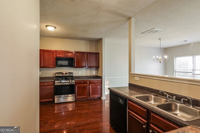 1605 Tigris Court, Atlanta, GA 30349