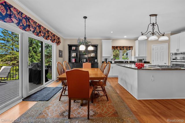 3251 Long Meadow Court, West Bloomfield Charter Township, MI 48324