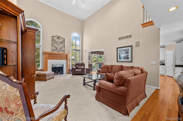 3251 Long Meadow Court, West Bloomfield Charter Township, MI 48324