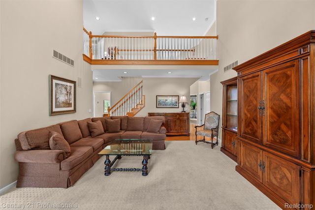 3251 Long Meadow Court, West Bloomfield Charter Township, MI 48324
