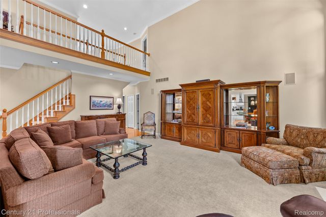 3251 Long Meadow Court, West Bloomfield Charter Township, MI 48324