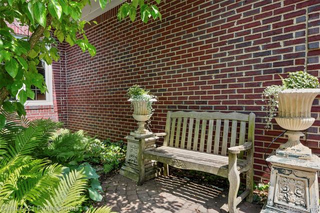 3251 Long Meadow Court, West Bloomfield Charter Township, MI 48324