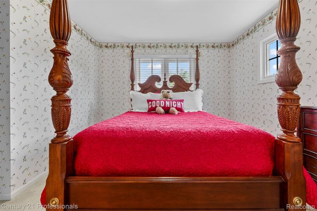 3251 Long Meadow Court, West Bloomfield Charter Township, MI 48324