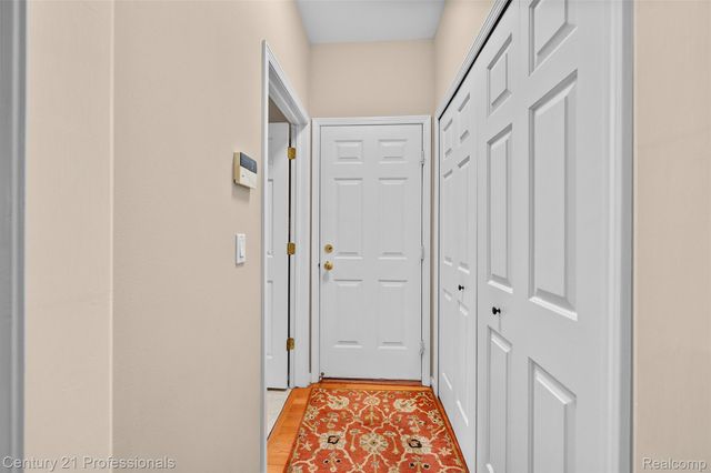 3251 Long Meadow Court, West Bloomfield Charter Township, MI 48324