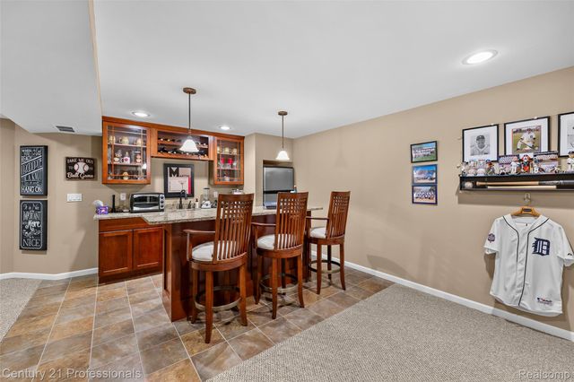 3251 Long Meadow Court, West Bloomfield Charter Township, MI 48324