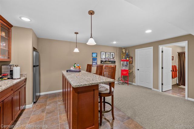 3251 Long Meadow Court, West Bloomfield Charter Township, MI 48324