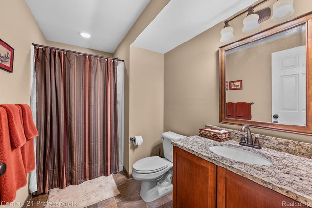 3251 Long Meadow Court, West Bloomfield Charter Township, MI 48324