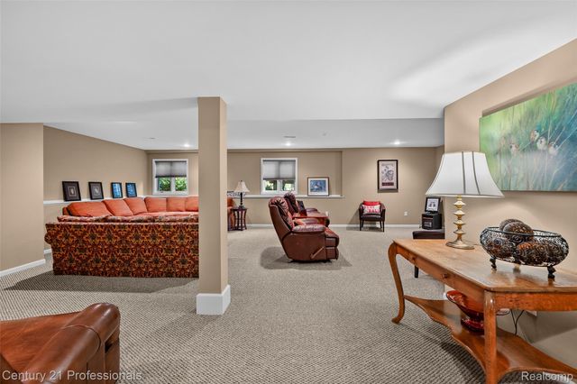 3251 Long Meadow Court, West Bloomfield Charter Township, MI 48324