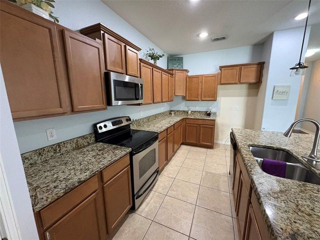 10766 STANDING STONE DRIVE, Wimauma, FL 33598