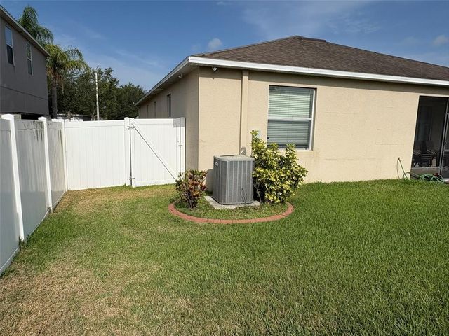 10766 STANDING STONE DRIVE, Wimauma, FL 33598