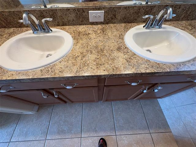 10766 STANDING STONE DRIVE, Wimauma, FL 33598