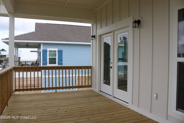 11007 New York Street, Bay Saint Louis, MS 39520