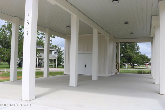 11007 New York Street, Bay Saint Louis, MS 39520