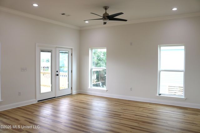 11007 New York Street, Bay Saint Louis, MS 39520
