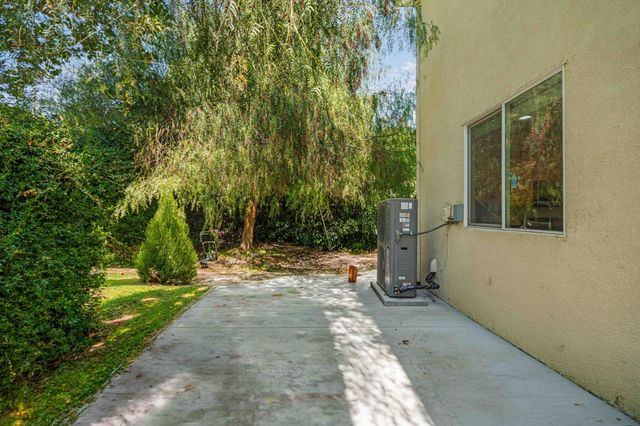 13715 Bloom Way, Lathrop, CA 95330