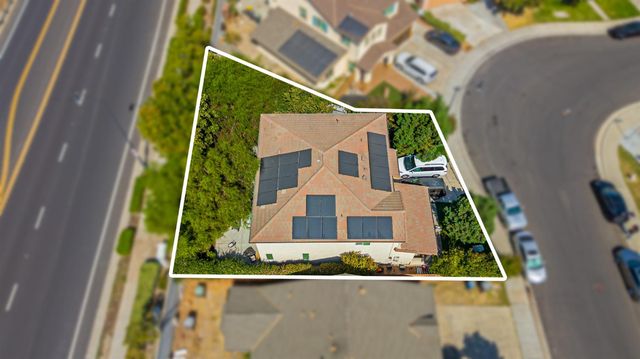 13715 Bloom Way, Lathrop, CA 95330