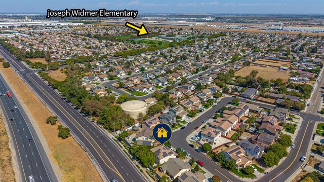 13715 Bloom Way, Lathrop, CA 95330