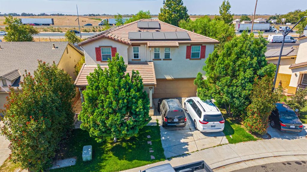 13715 Bloom Way, Lathrop, CA 95330