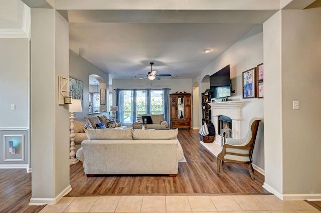 9138 Running Eagle Falls, Tomball, TX 77375