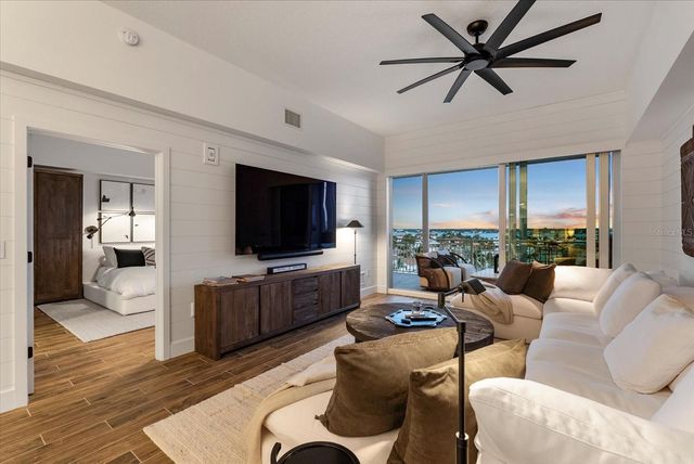 125 ISLAND WAY 602, Clearwater Beach, FL 33767