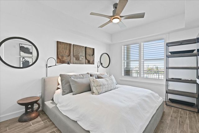 125 ISLAND WAY 602, Clearwater Beach, FL 33767