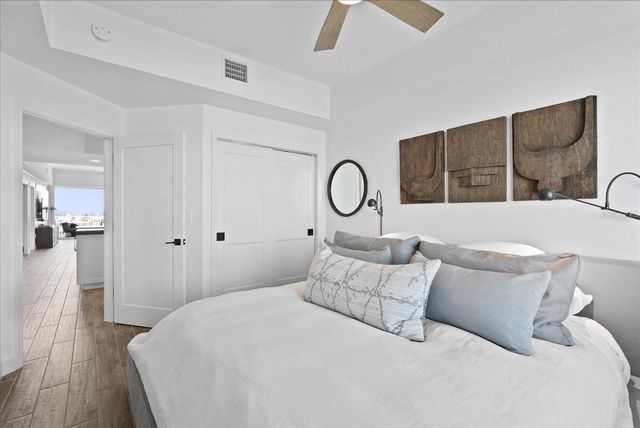 125 ISLAND WAY 602, Clearwater Beach, FL 33767