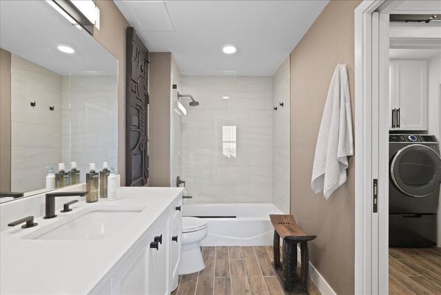 125 ISLAND WAY 602, Clearwater Beach, FL 33767