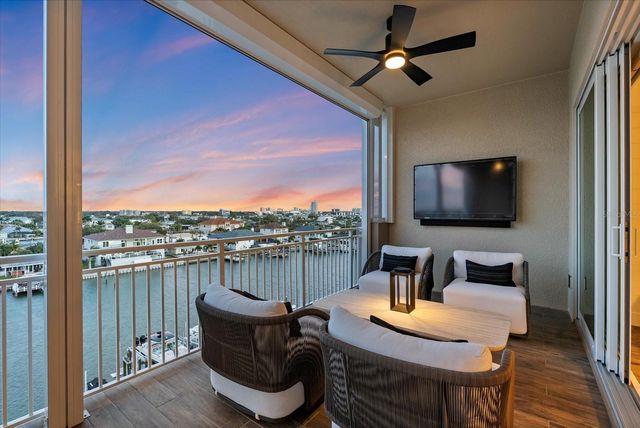 125 ISLAND WAY 602, Clearwater Beach, FL 33767