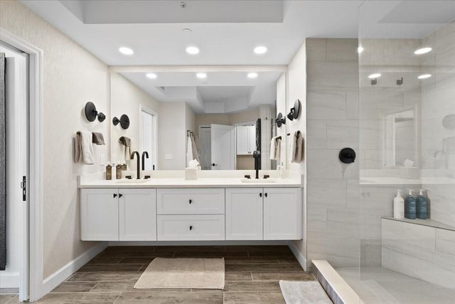 125 ISLAND WAY 602, Clearwater Beach, FL 33767