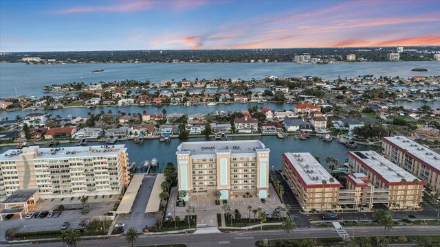 125 ISLAND WAY 602, Clearwater Beach, FL 33767