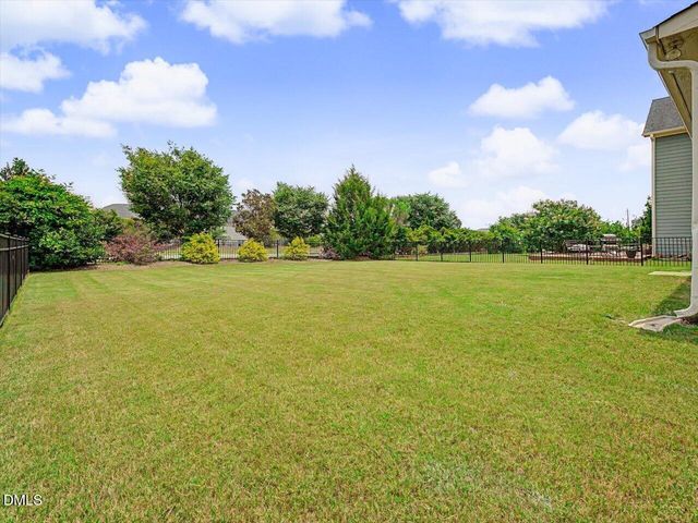 309 Price Lake Way, Fuquay Varina, NC 27526