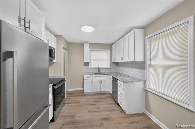 1044 Magnolia Drive, Inkster, MI 48141