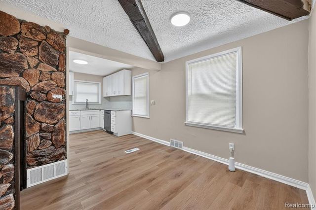 1044 Magnolia Drive, Inkster, MI 48141