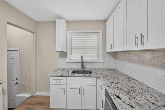 1044 Magnolia Drive, Inkster, MI 48141
