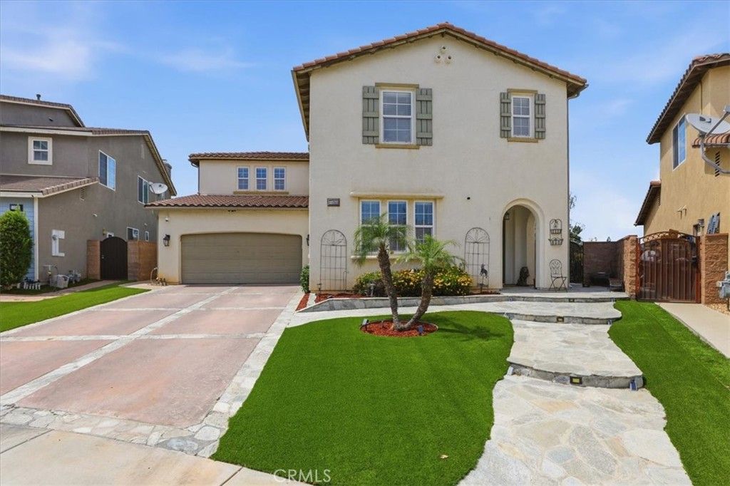 Image 2 of property listing at 11050 Buttonbush Court, Corona, CA 92883