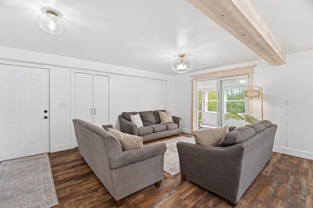 W6395 LAKEVIEW COURT, Menasha, WI 54952