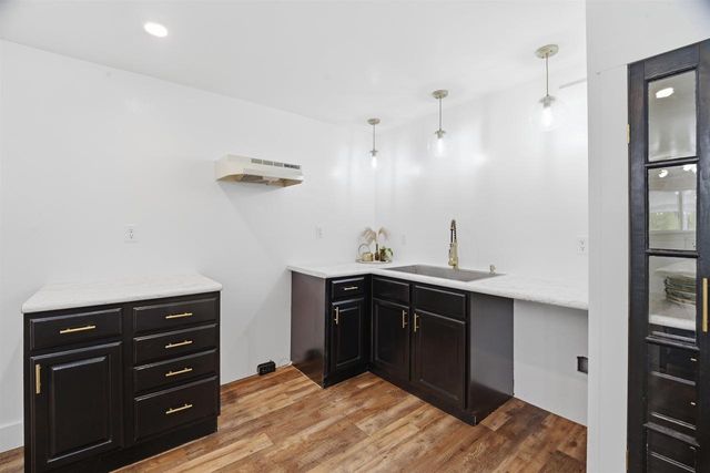 W6395 LAKEVIEW COURT, Menasha, WI 54952