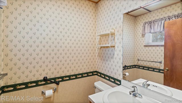 1504 Sun Terrace Drive, Flint Charter Township, MI 48532