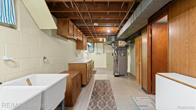 1504 Sun Terrace Drive, Flint Charter Township, MI 48532