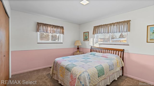 1504 Sun Terrace Drive, Flint Charter Township, MI 48532