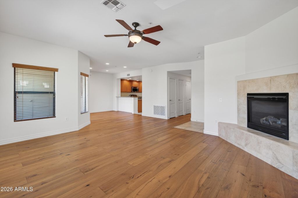21320 N 56TH Street 2069, Phoenix, AZ 85054 — photo 2