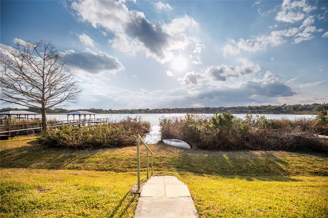 1547 LAKE VILLA DRIVE, Tavares, FL 32778