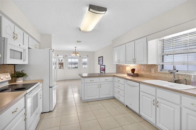 1547 LAKE VILLA DRIVE, Tavares, FL 32778