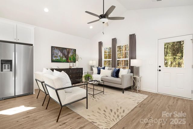 6301 Rockwell Boulevard W, Charlotte, NC 28269