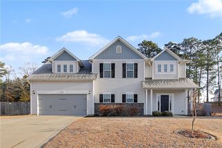 143 Ledgebrook Lane, Raeford, NC 28376