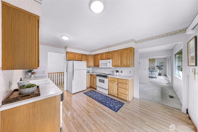 817 Racine Street, Bellingham, WA 98229