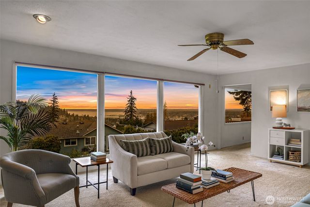 817 Racine Street, Bellingham, WA 98229