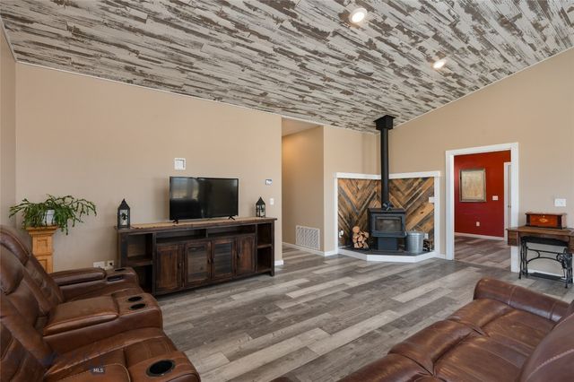 6 Flagstone, Sheridan, MT 59749