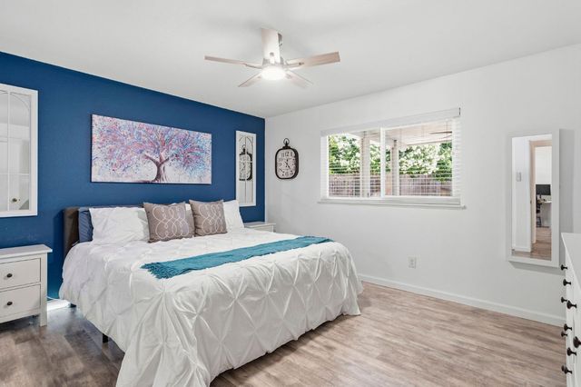 6417 Sandstone St, Carmichael, CA 95608